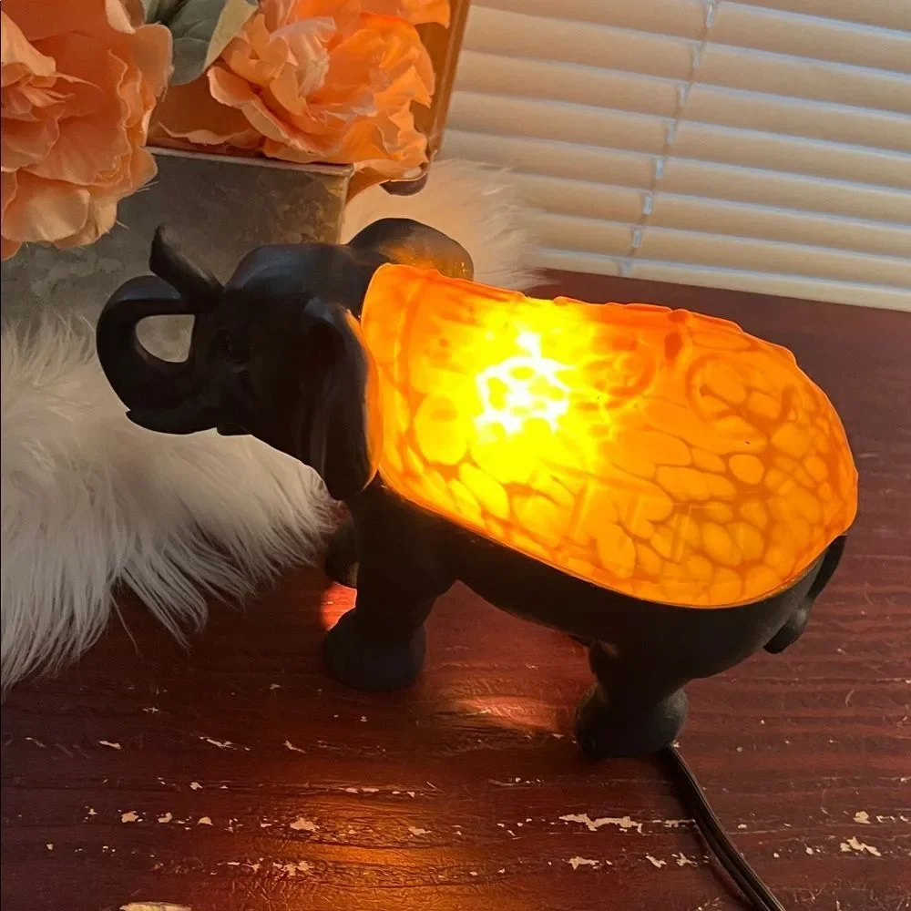 Cast Metal Elephant Cheyenne Lamp Amber Shell Table/TV light